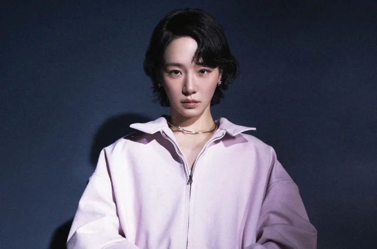 Park Gyu young, Grace Between Worlds