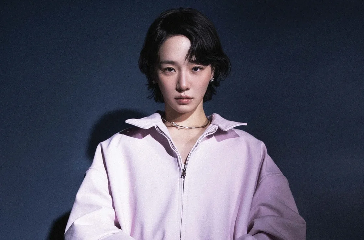 Park Gyu young, Grace Between Worlds