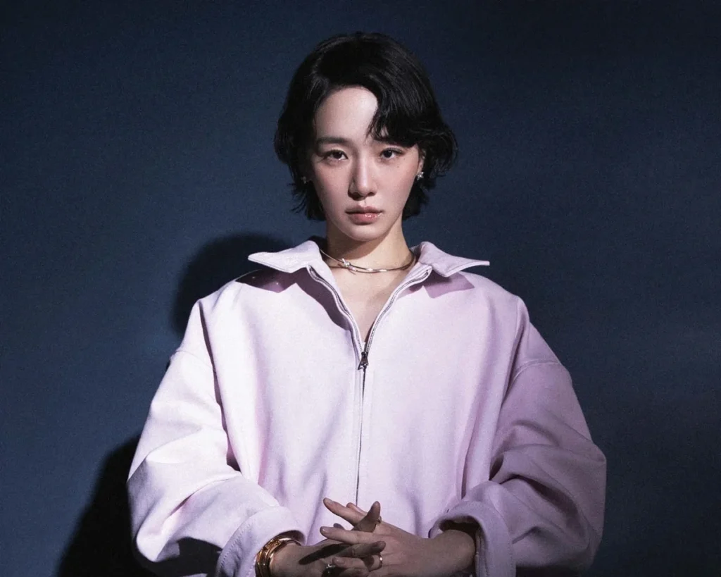 Park Gyu young, Grace Between Worlds