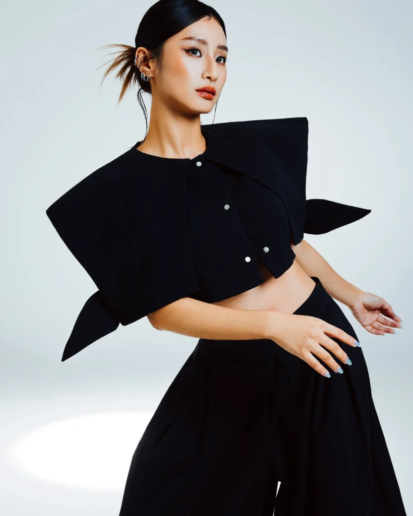 Akiyo, Beyond Influence, Building Something of Her Own