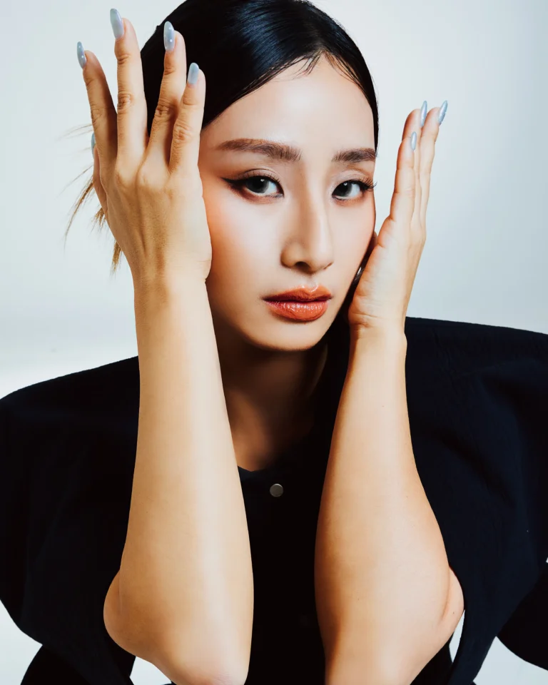 Akiyo, Beyond Influence, Building Something of Her Own