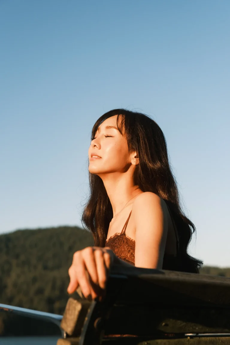 Gina Choi, The Chapters She Chooses to Sing